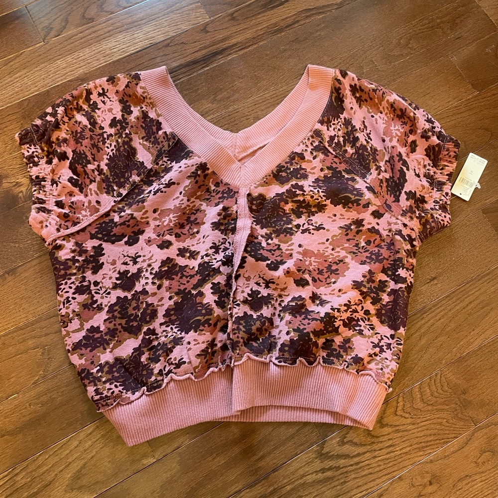 ANTHROPOLOGIE short sleeve sweater